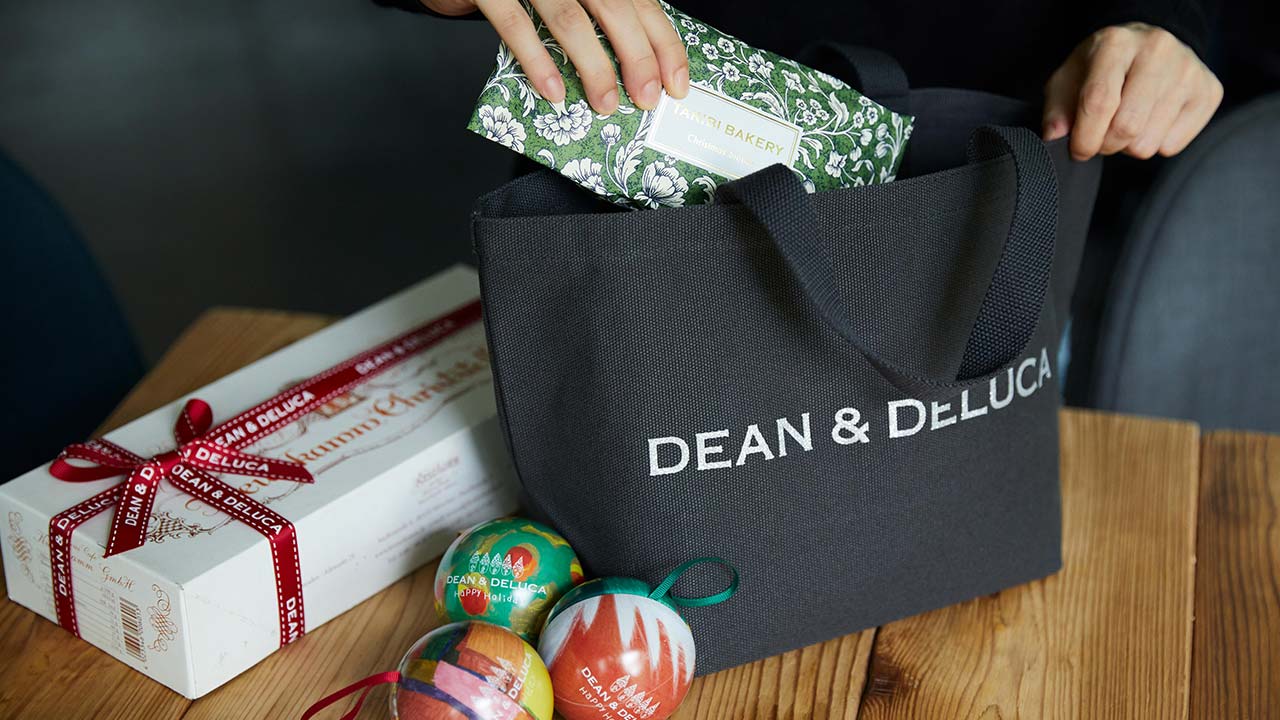 DEAN ＆ DELUCA】の限定チャリティトートはテラコッタオレンジと ...