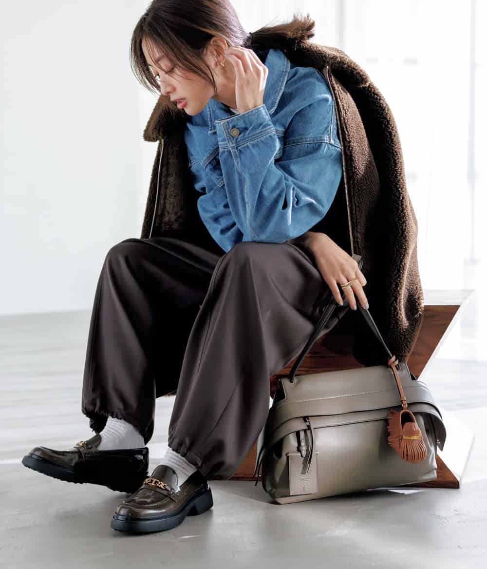 高垣麗子 トッズ ローファー バッグ カジュアルコーデ