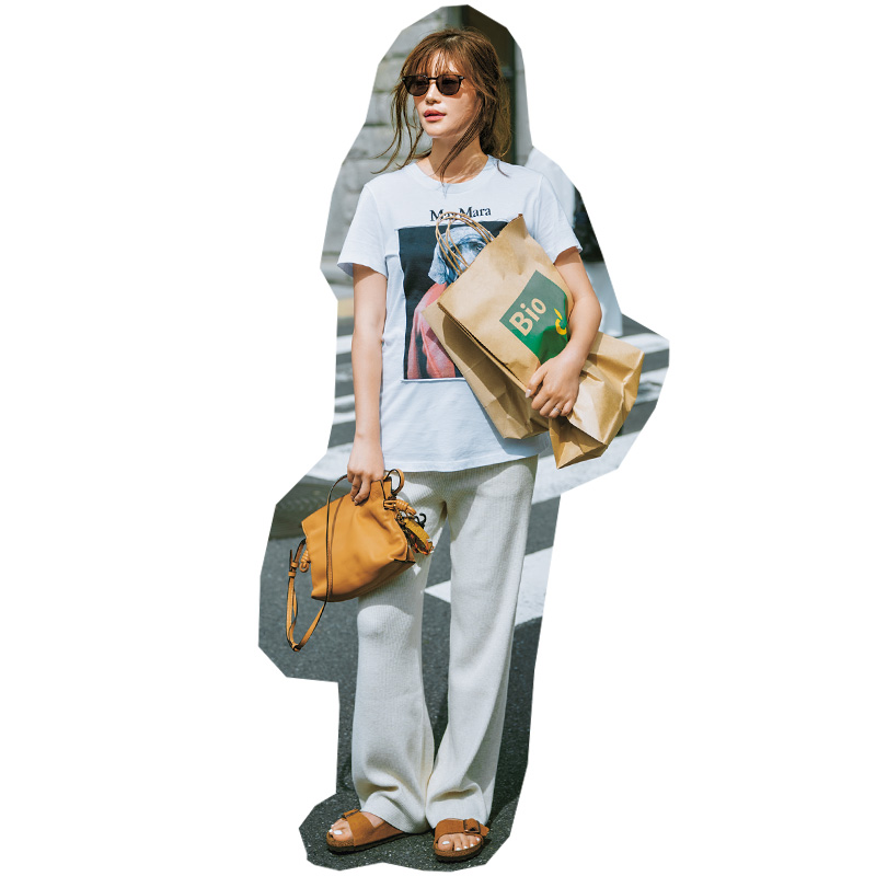 ユニクロの人気リブニットパンツでリラクシーコーデ