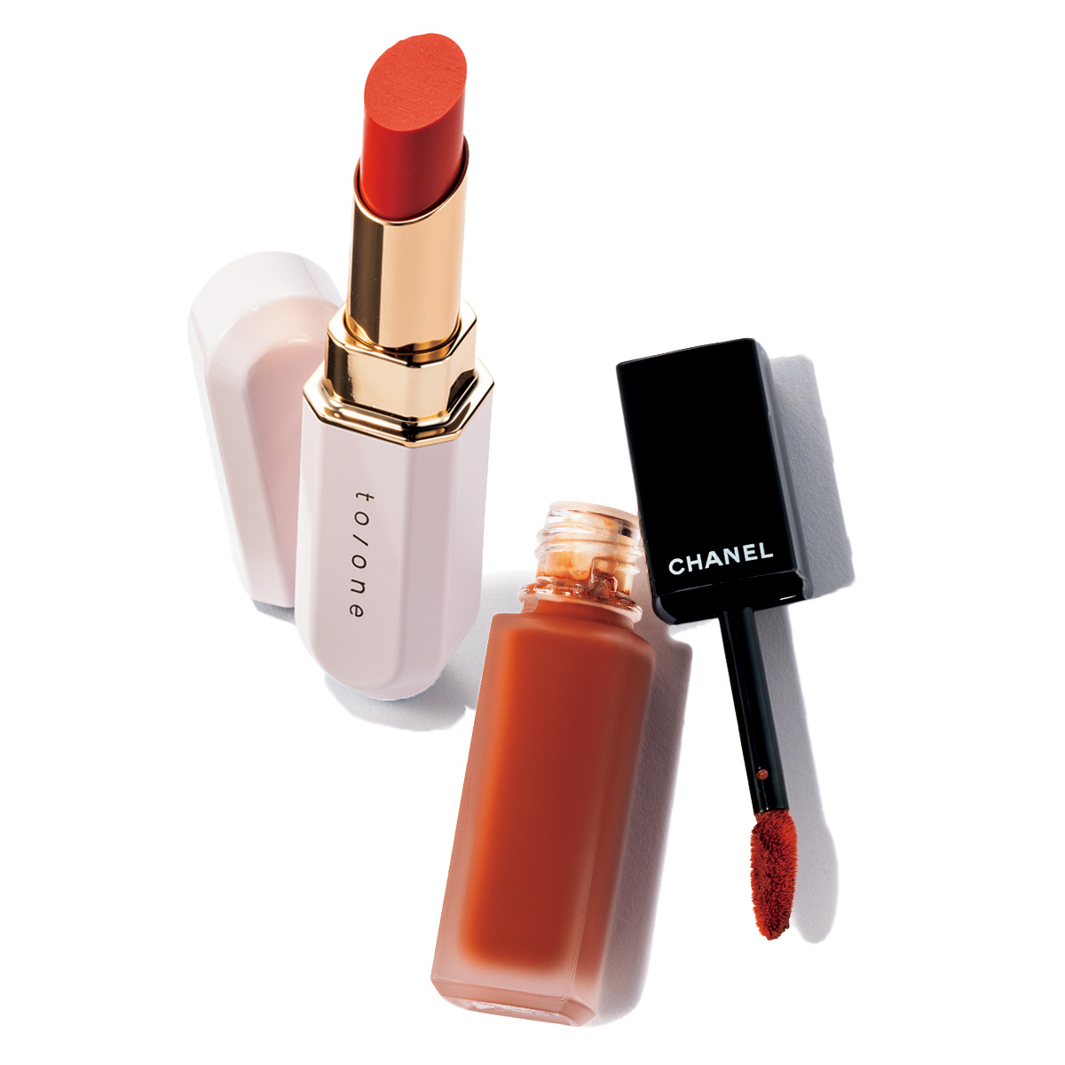 ルージュ アリュール リクィッド ヴェルヴェット 212 とトーン カラー ブロッサム01