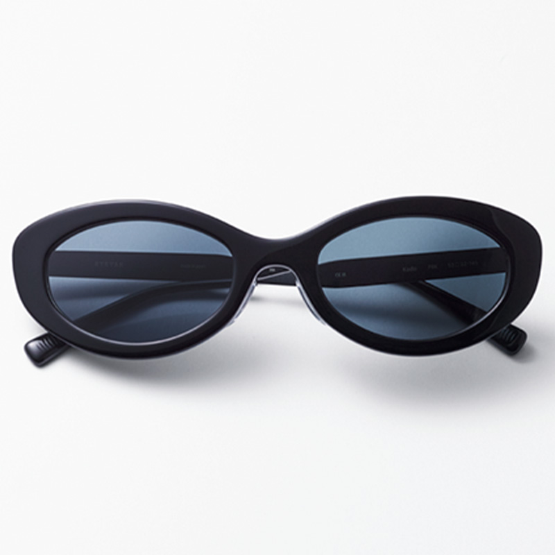 アイヴァンの丸みのあるサングラス