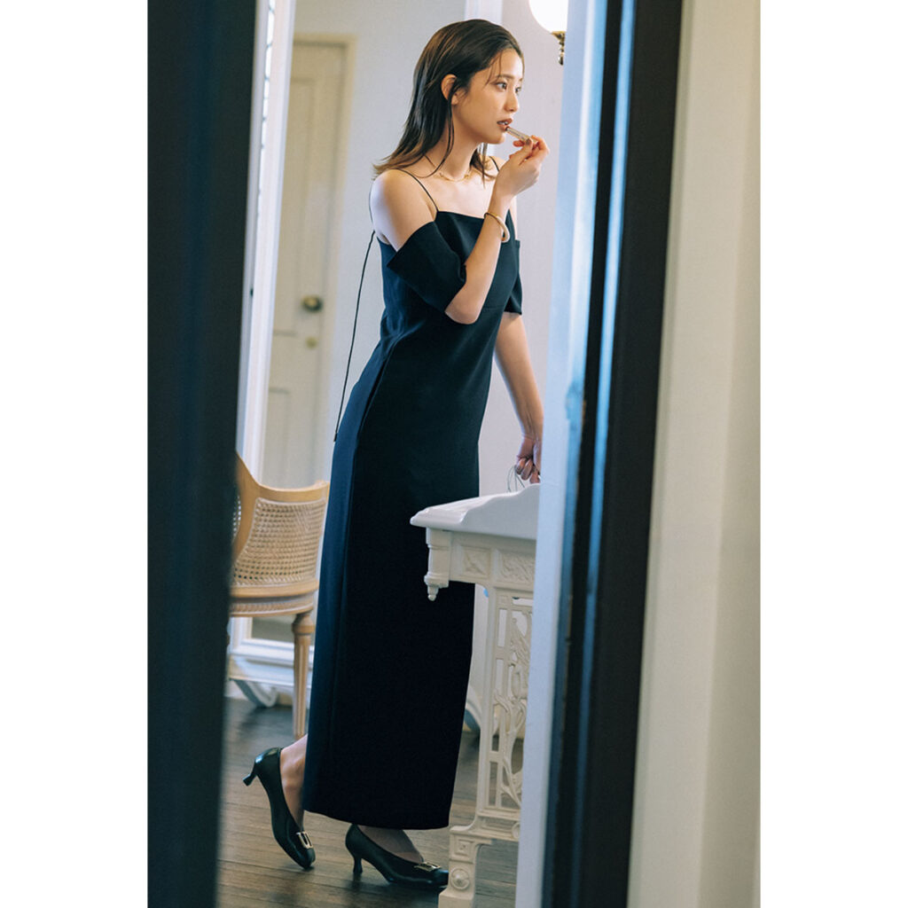 Ⅰラインワンピのお呼ばれコーデ