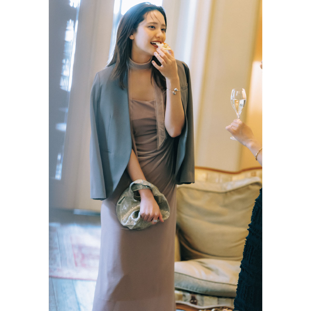 ベロアワンピにジャケットのお呼ばれコーデ