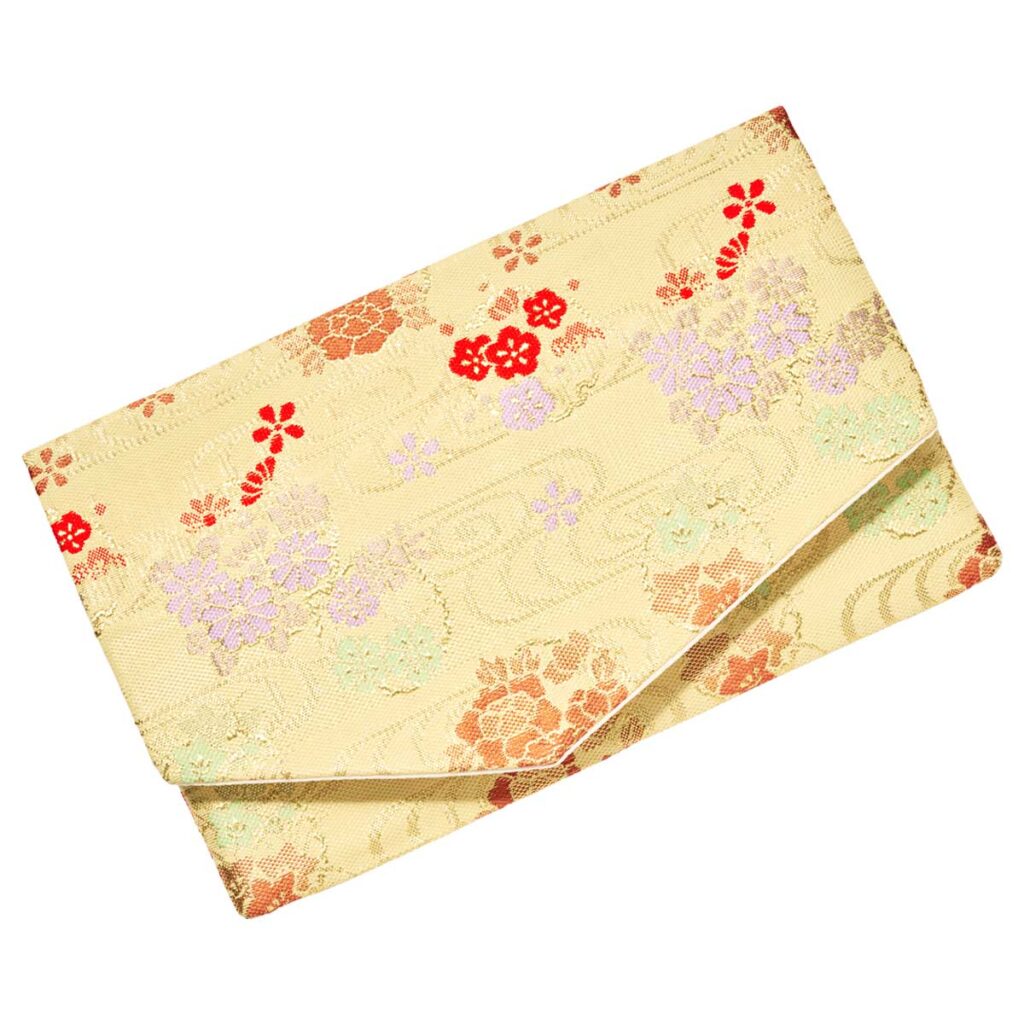 帯をリメイクして作った袱紗