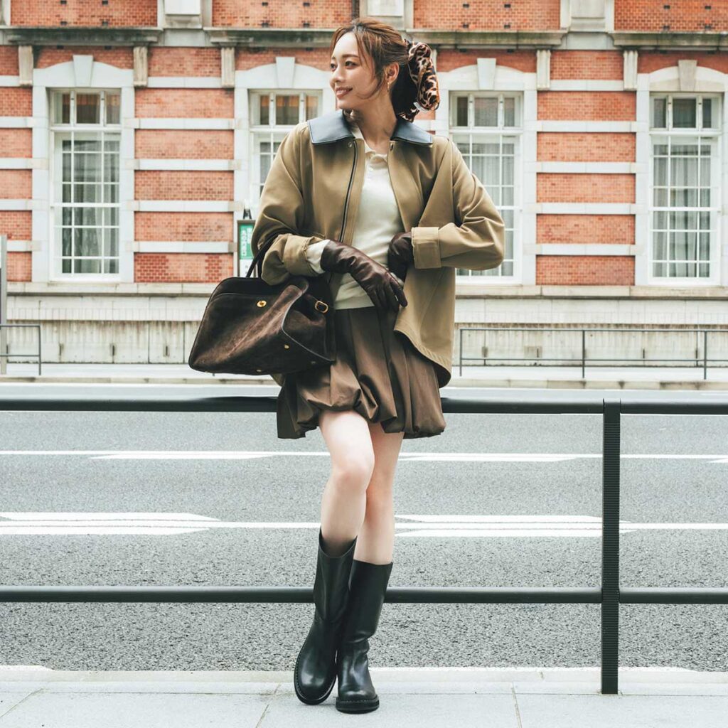 ハンティングジャケットとバルーンミニの秋コーデ