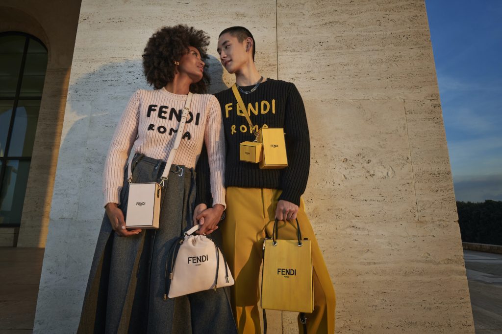 FENDI スリムクラッチ ショルダー！！！