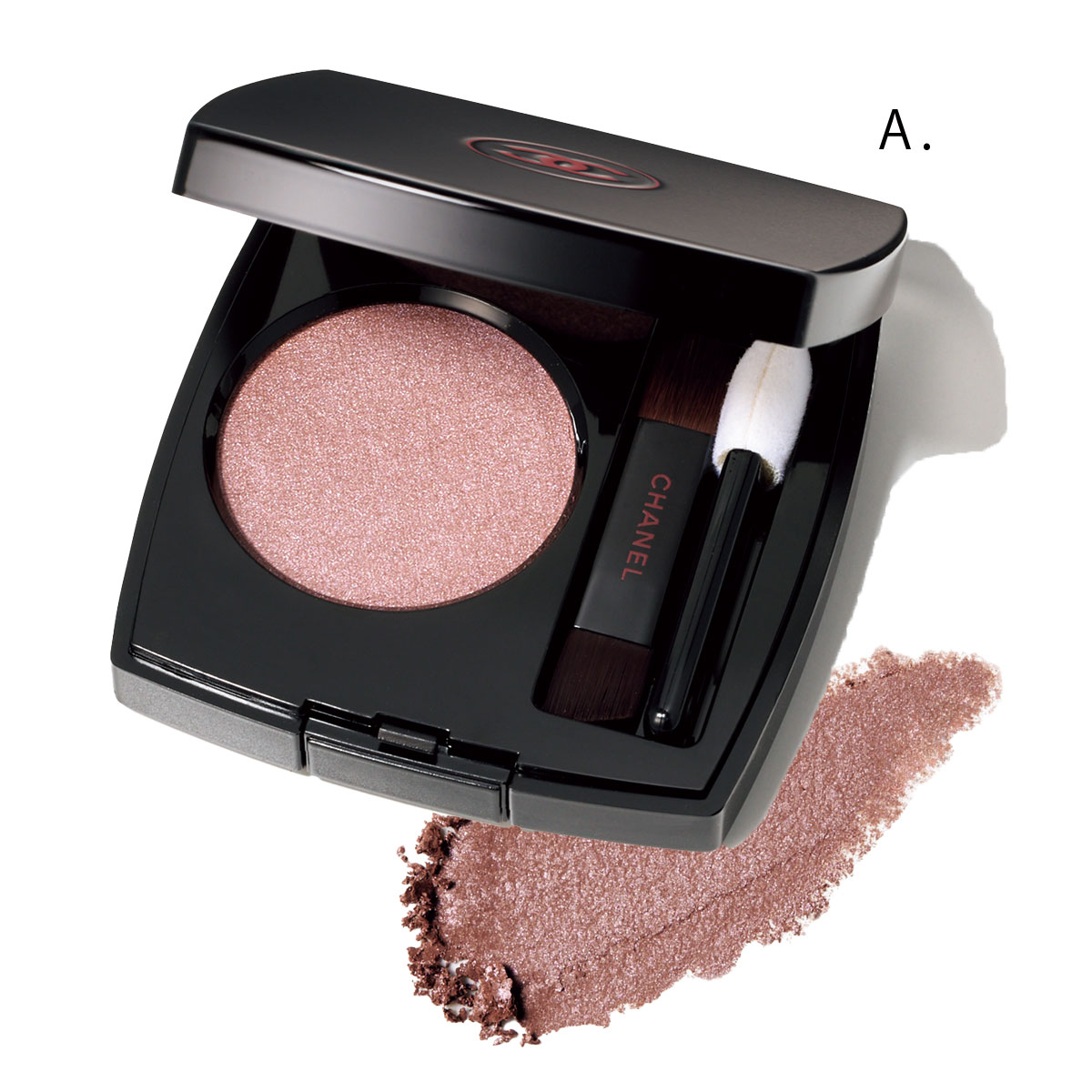 CHANELのブラウンアイシャドウ