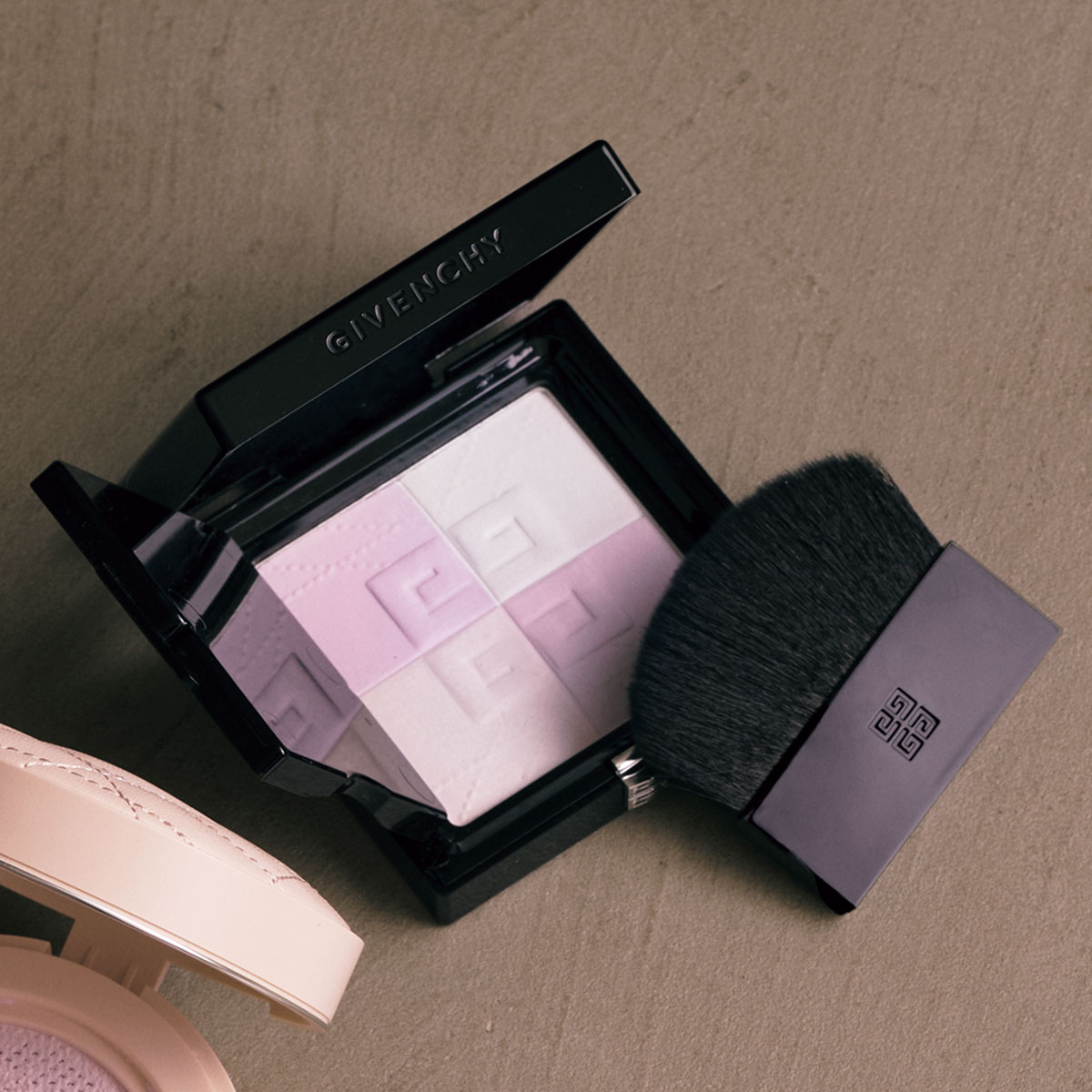 プリズム・リーブル・プレストパウダー No.00