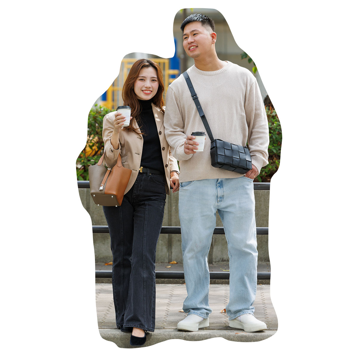 ベージュとデニムのリンクコーデ