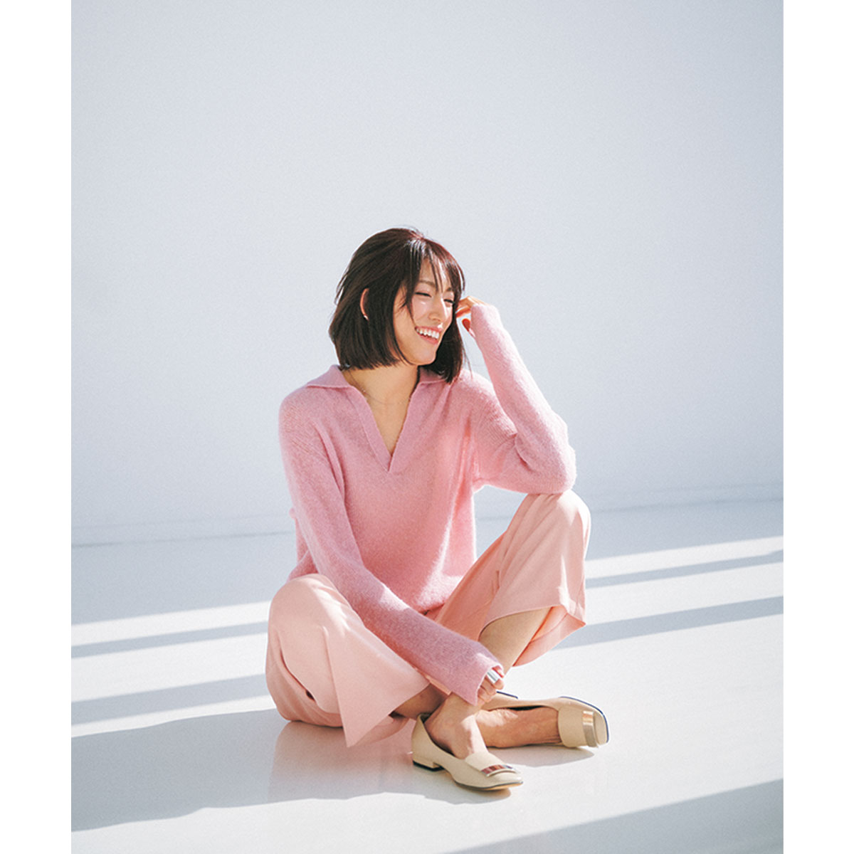 ボブヘアにカットした芹名さん