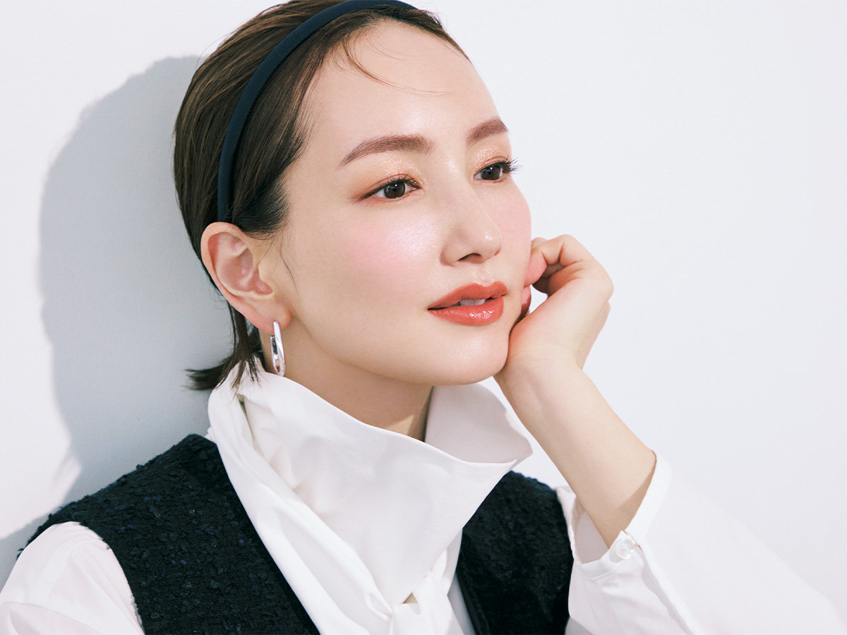 ブラウンラメシャドウを使ったモデルメイク