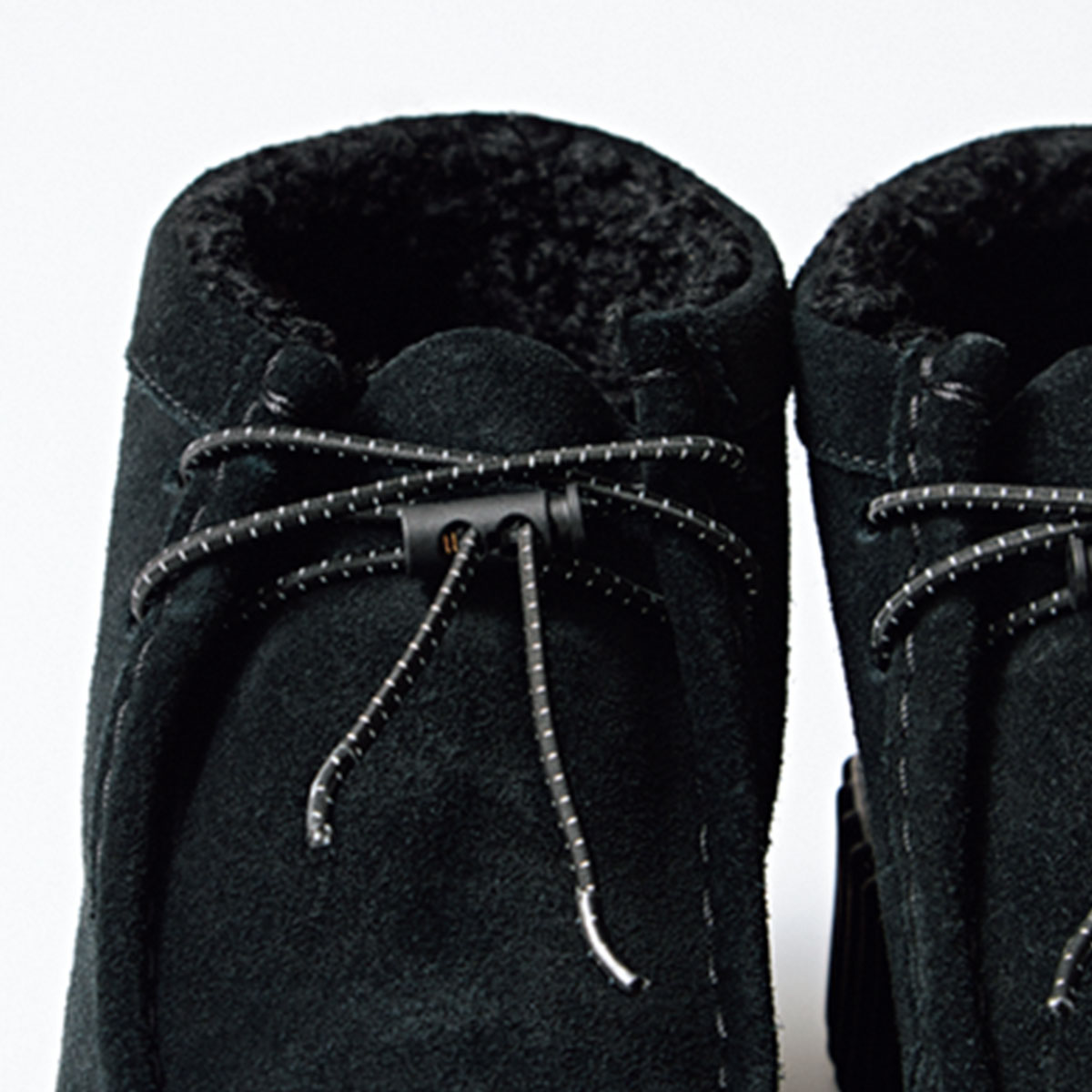 脱ぎ履きしやすいバンジーコードのシューレース