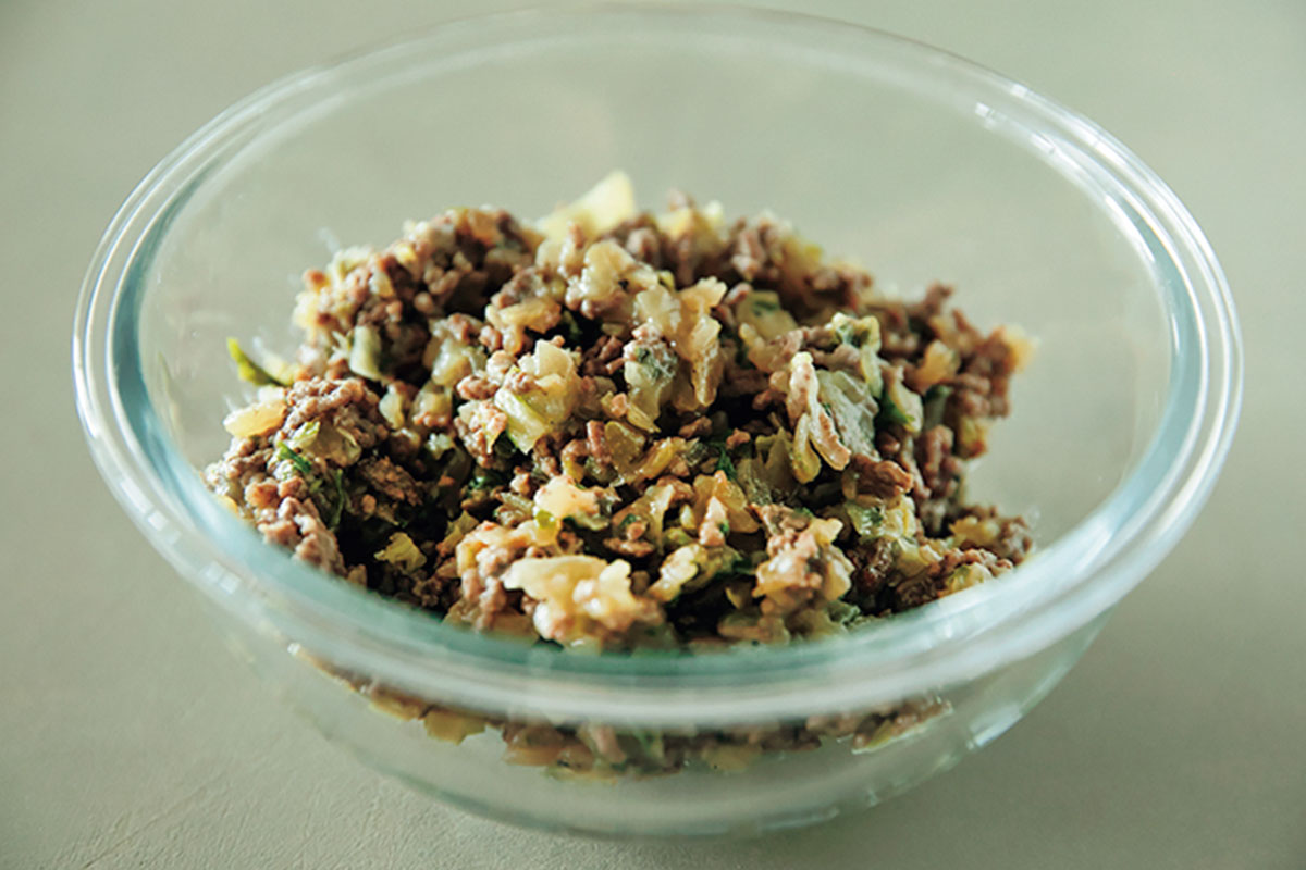 ひき肉と香味野菜を炒めたものは作り置きしておくと便利
