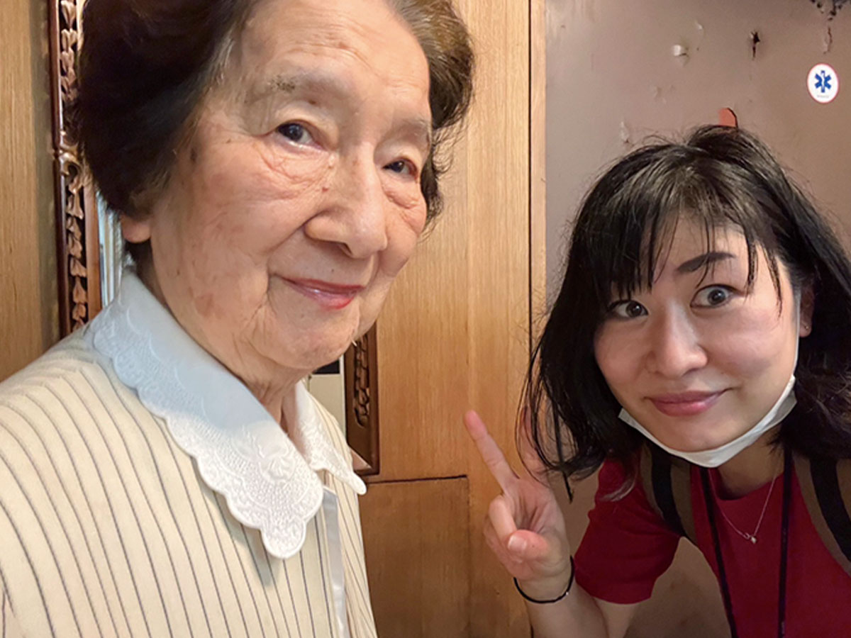 ドキュメンタリー番組で取材をした故・赤松良子さんと溝上さん