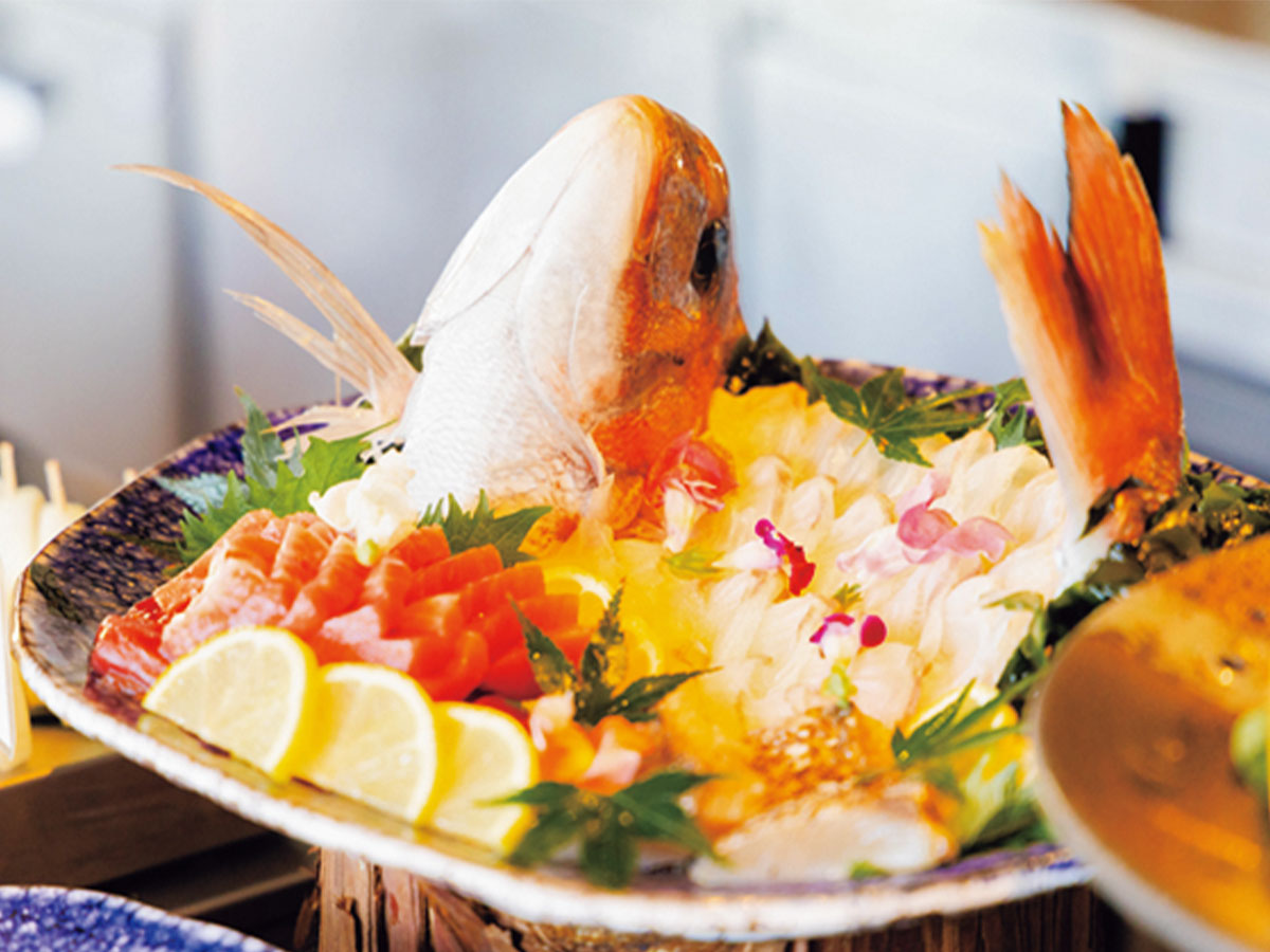 鍋に海鮮がたっぷり