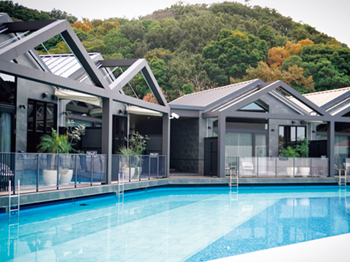 プールサイドの景色