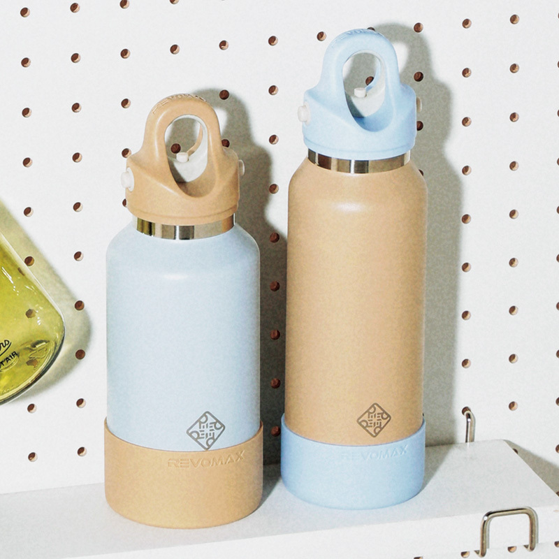 炭酸飲料も入るSILICONE COVERの水筒