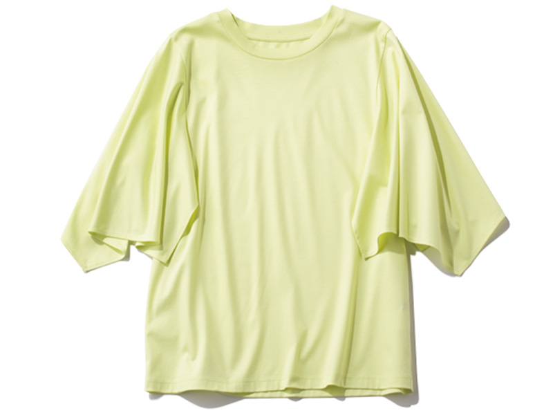PLSTのキレイめなカラーTシャツ