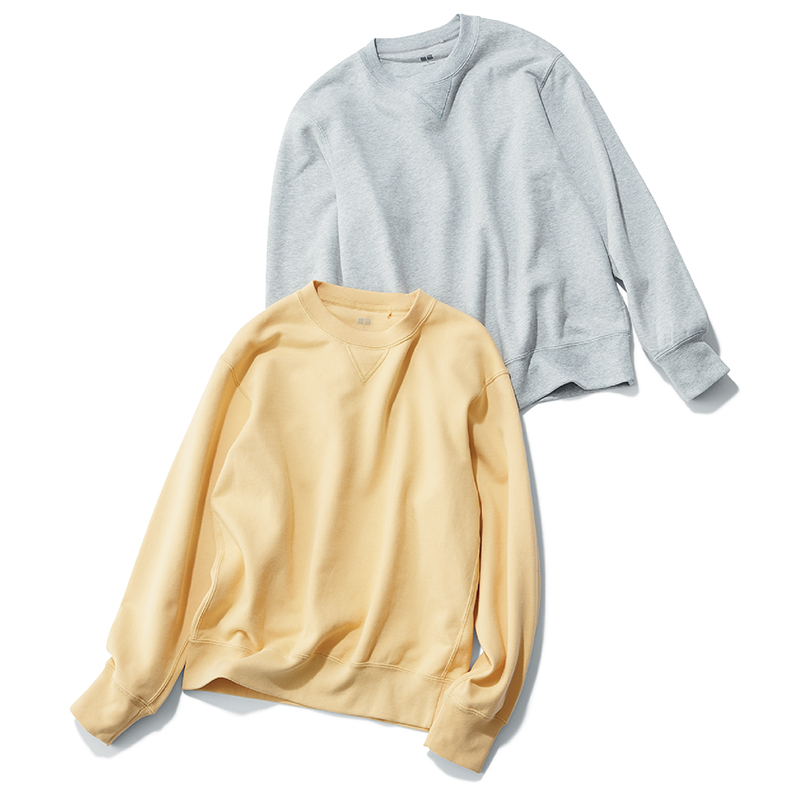 ユニクロSサイズのスウェットシャツ（長袖）※男女兼用 各￥2,990（ユニクロ）