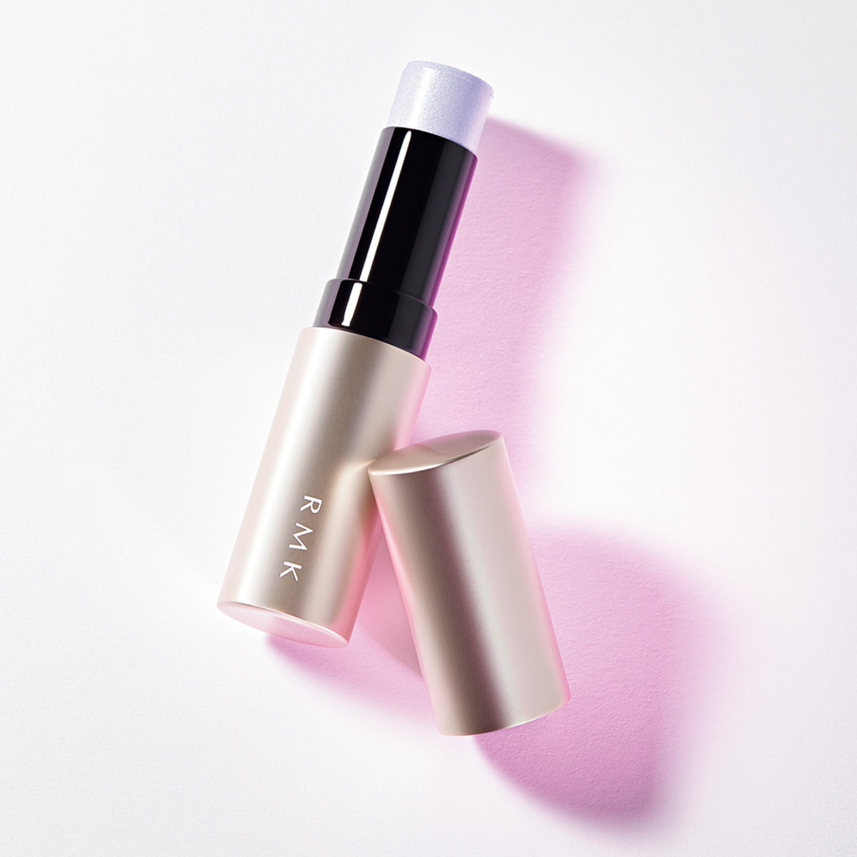 RMK ラディアントカラースティック 01