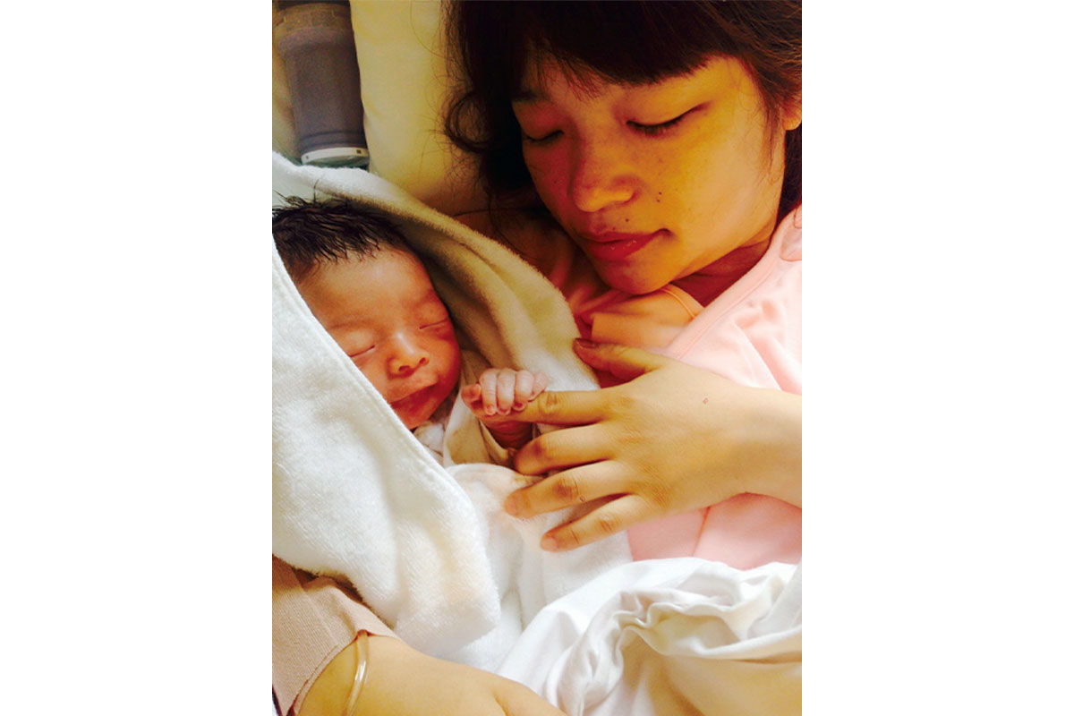 長男出産直後の呉美保さん