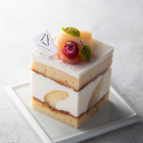 ヤツドキ　桃と紅茶のショートケーキ