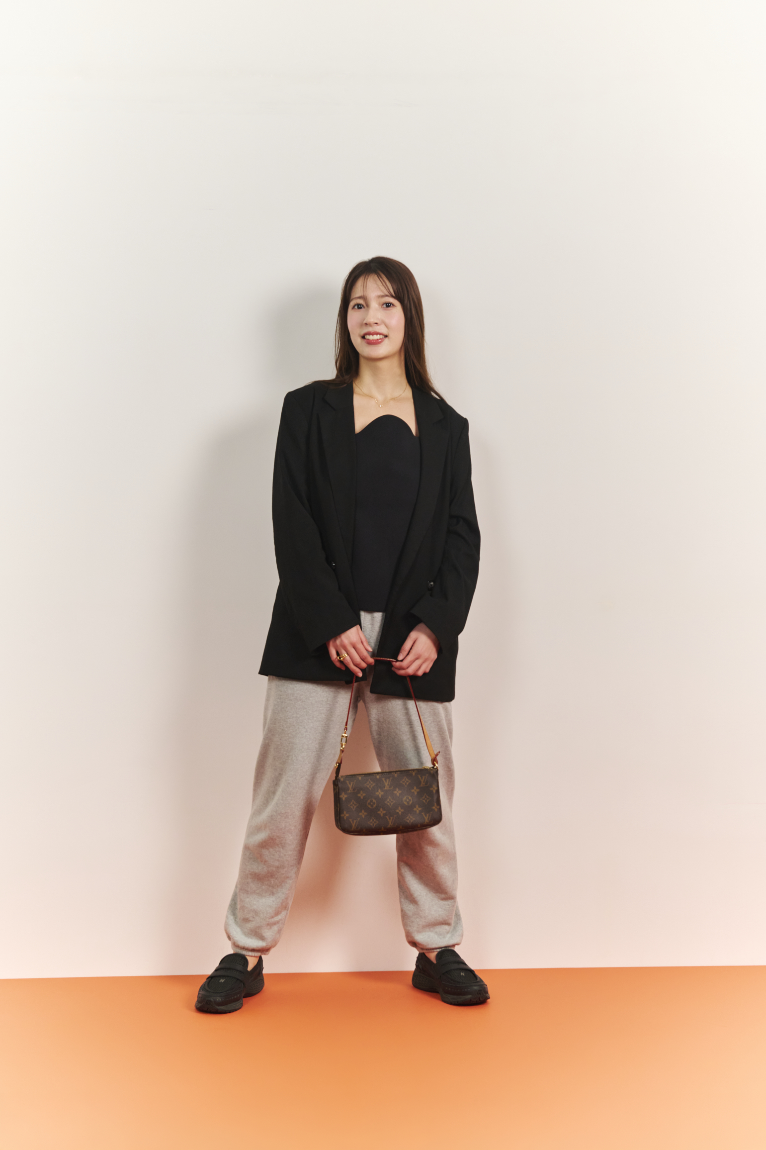 2026/10/26-03-21-CLASSY_2599.jpg