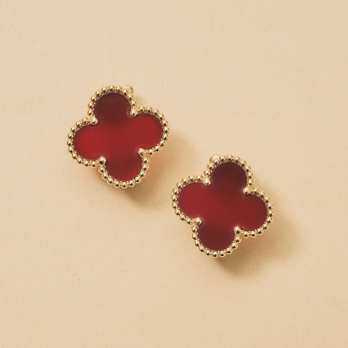 Van Cleef & Arpelsのアルハンブラ ピアス