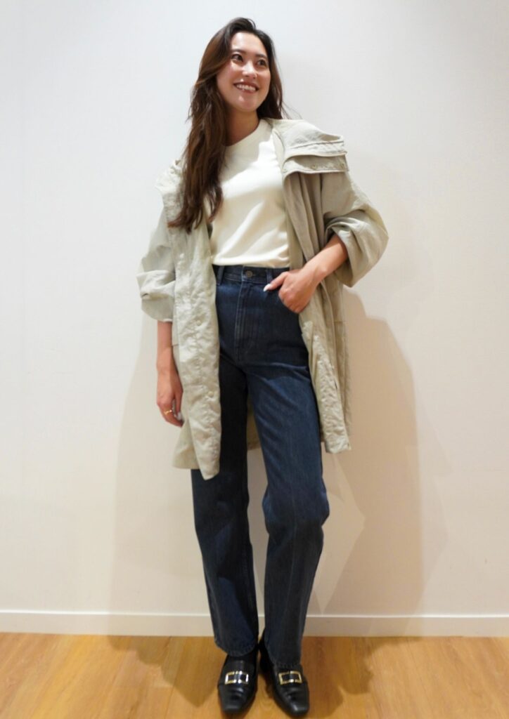 ユニクロユーの新作メンズナイロンジャケットとデニムパンツ