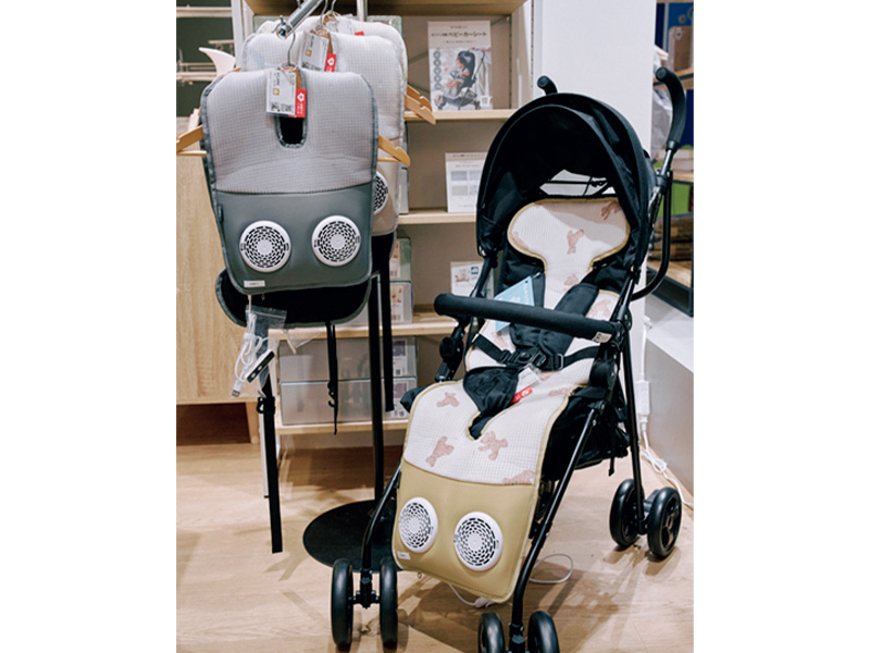 ベビーカー用のグッズも充実