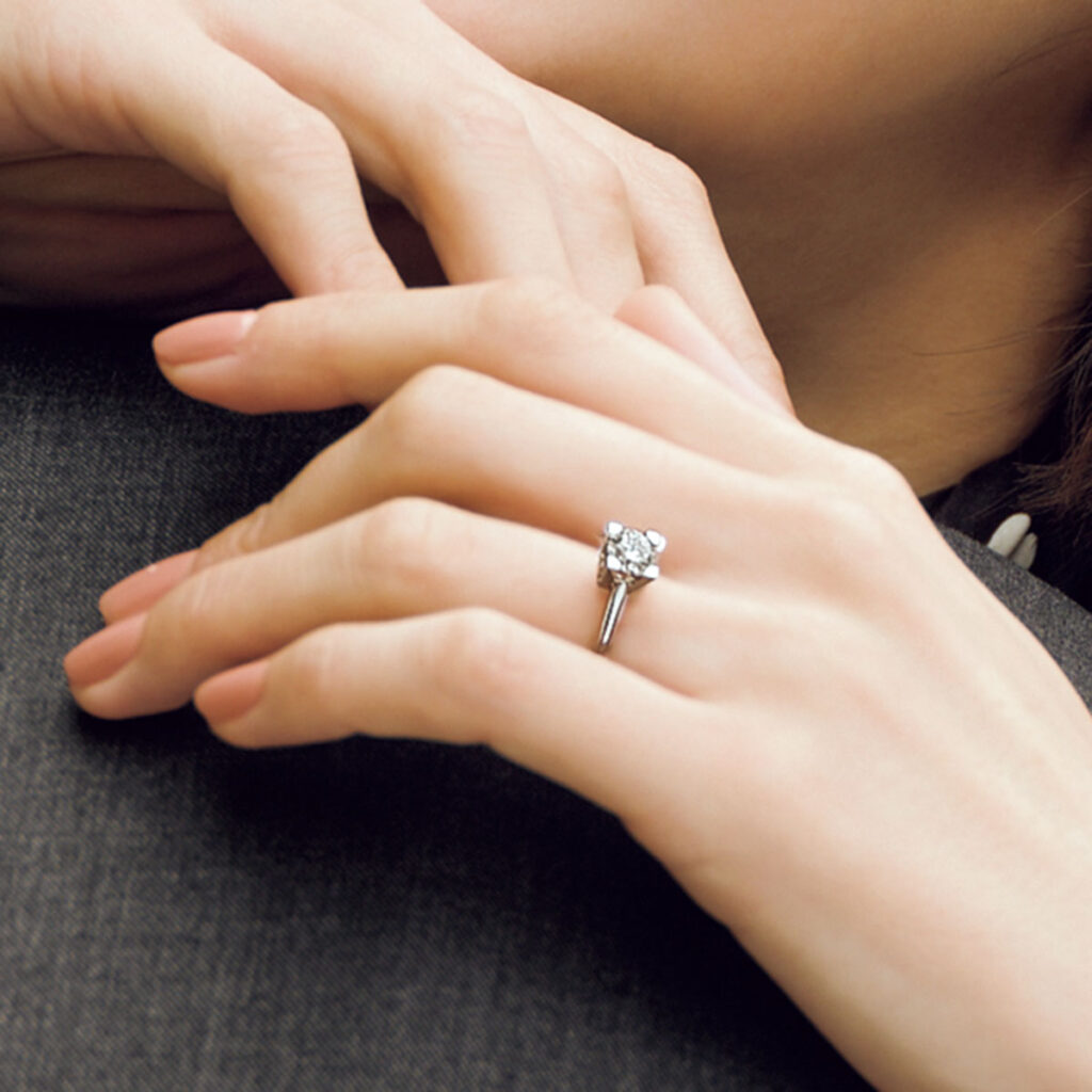 HARRY WINSTONのHWマイクロパヴェ・リング