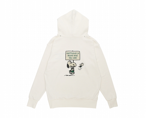 スターバックスの「オーバーサイズパーカー オフホワイトPEANUTS Snoopy S-M / L-XL」