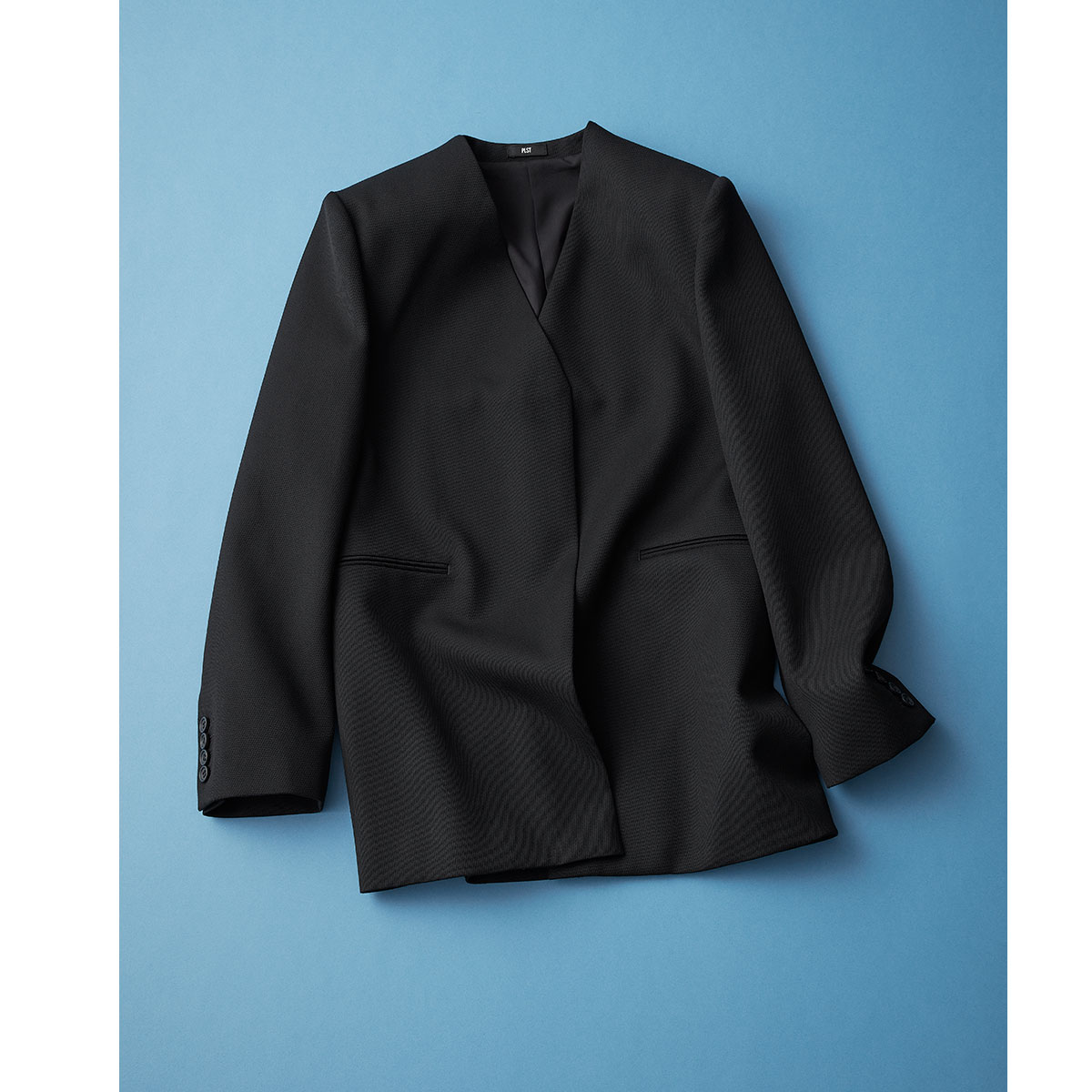 PLSTのノーカラージャケット