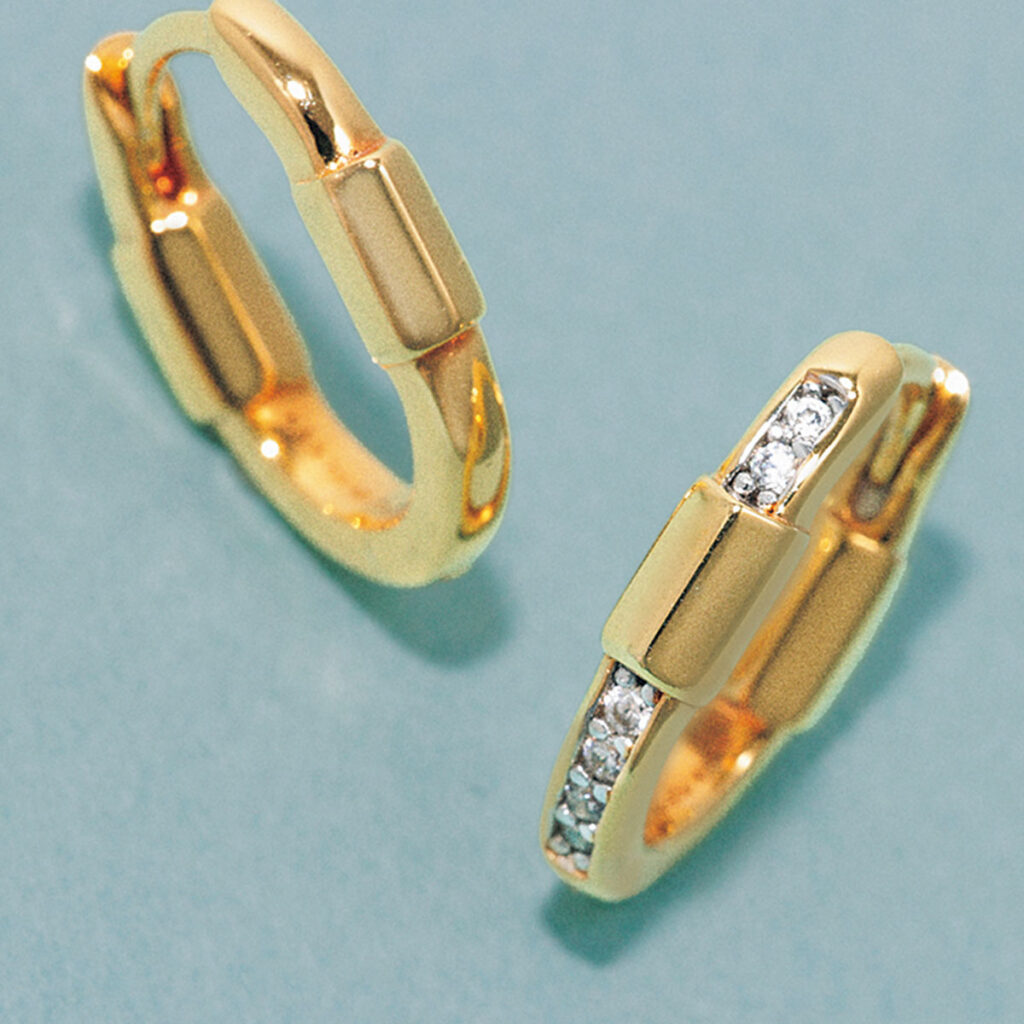 MARIA BLACKのシングルピアス