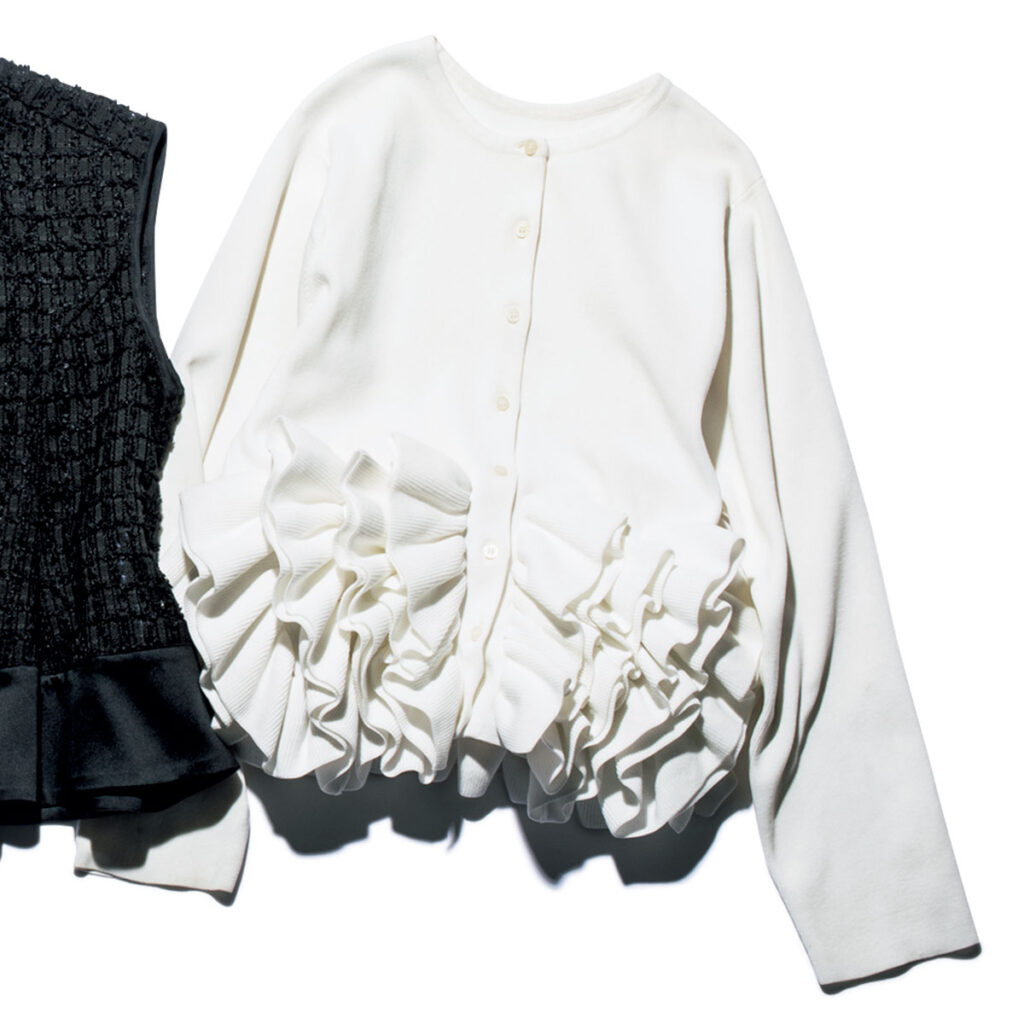 ボリュームフリルのニット地カーディガン