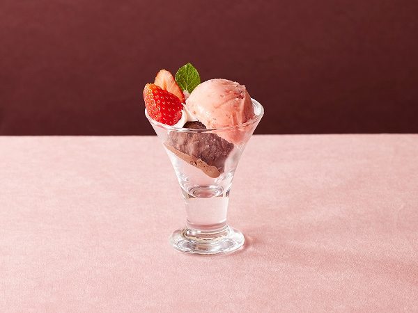 ココスの「ストロベリーシャーベット＆チョコアイス」