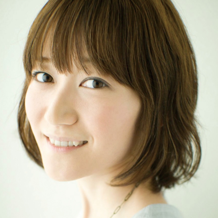 AYA ヘア・メイクアップアーティスト