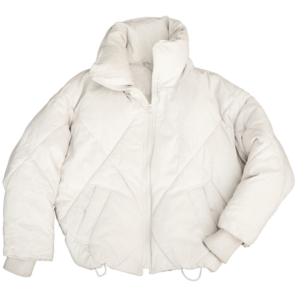 ザラの白のショートダウン