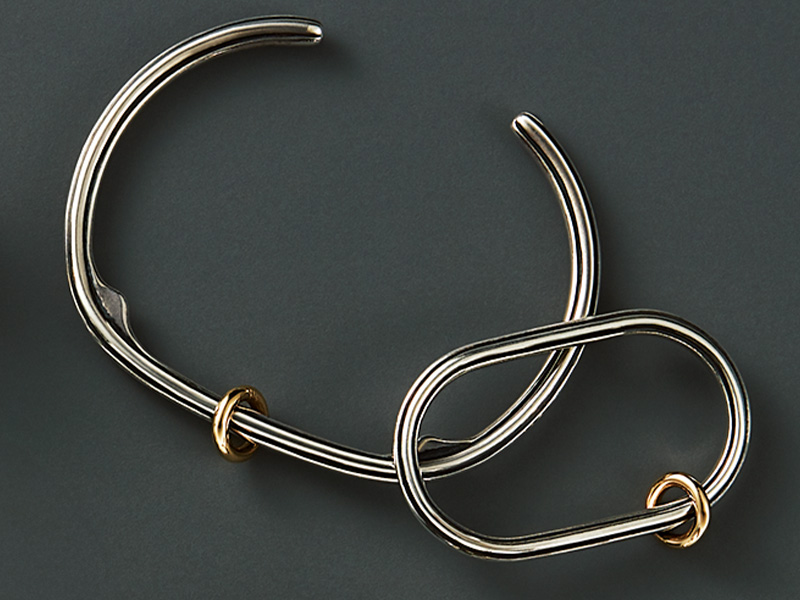 ヒロタカの地金バングルとダブルフィンガーリング