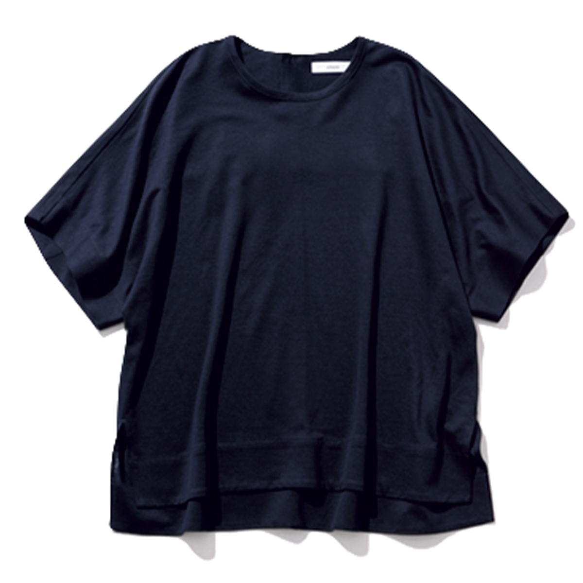 接触冷感のエブールのTシャツ