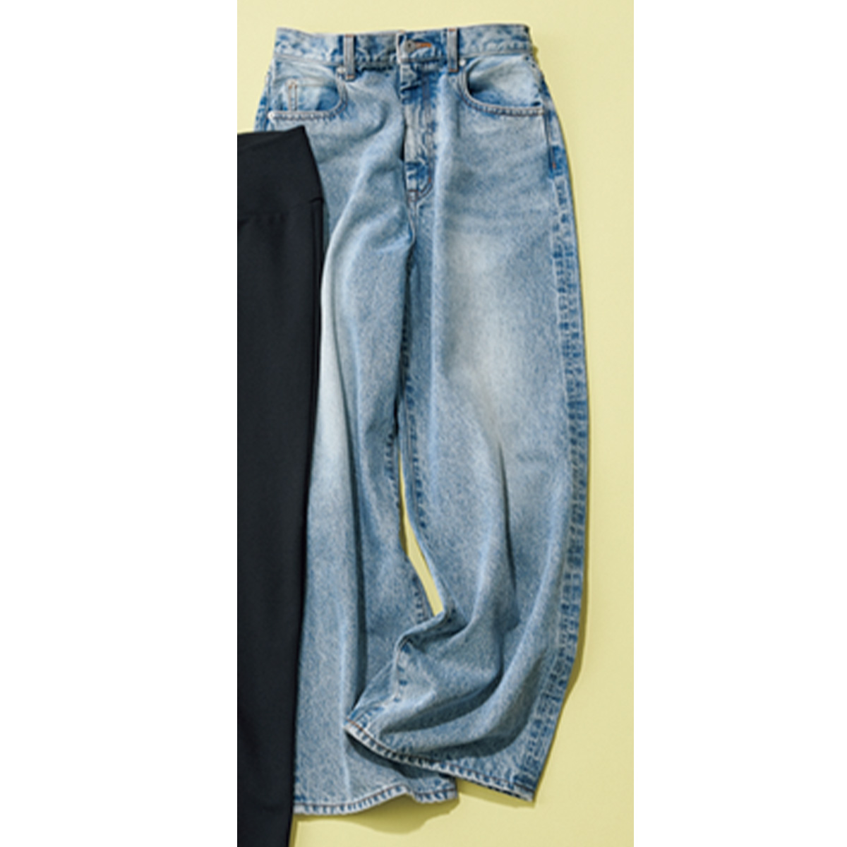 アイアワクのデニムパンツ