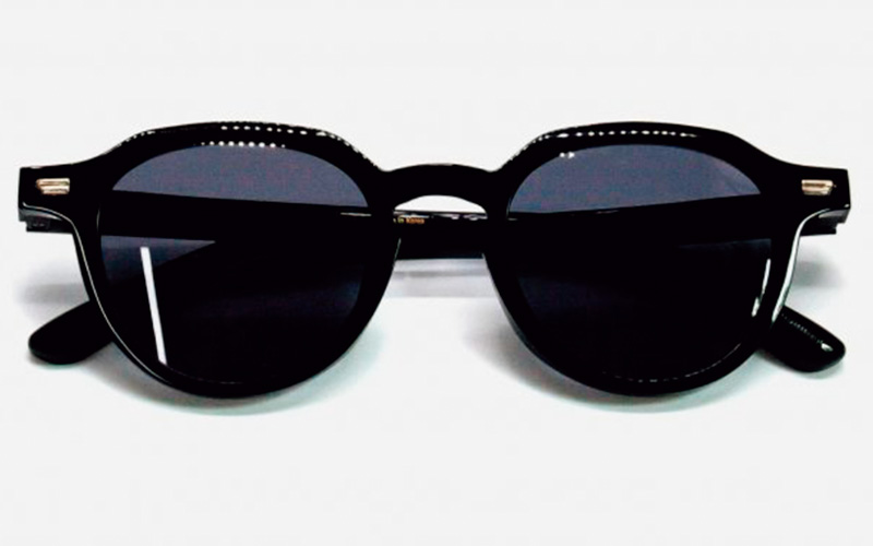 AFRICA EYEWEARのサングラス