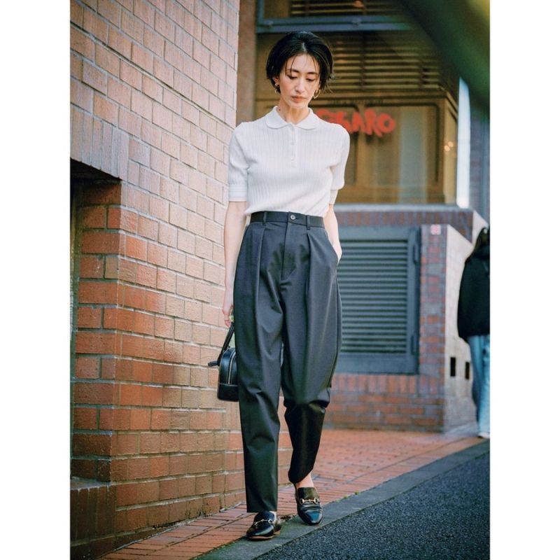 気温28度におすすめのポロニット×パンツの神山まりあさん