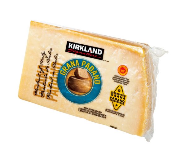 コストコのチーズ　カークランドシグネチャー ザネッティグラナパダーノ 