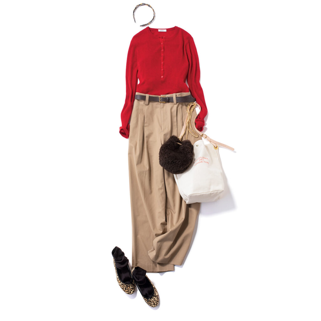 赤ニットとチノパンのホムパコーデ