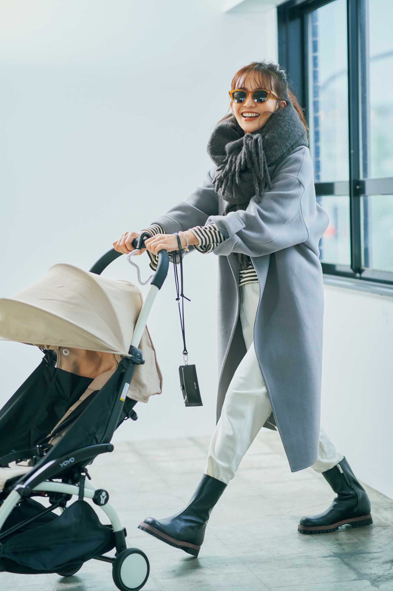 白スウェットパンツ　帰省　子連れ