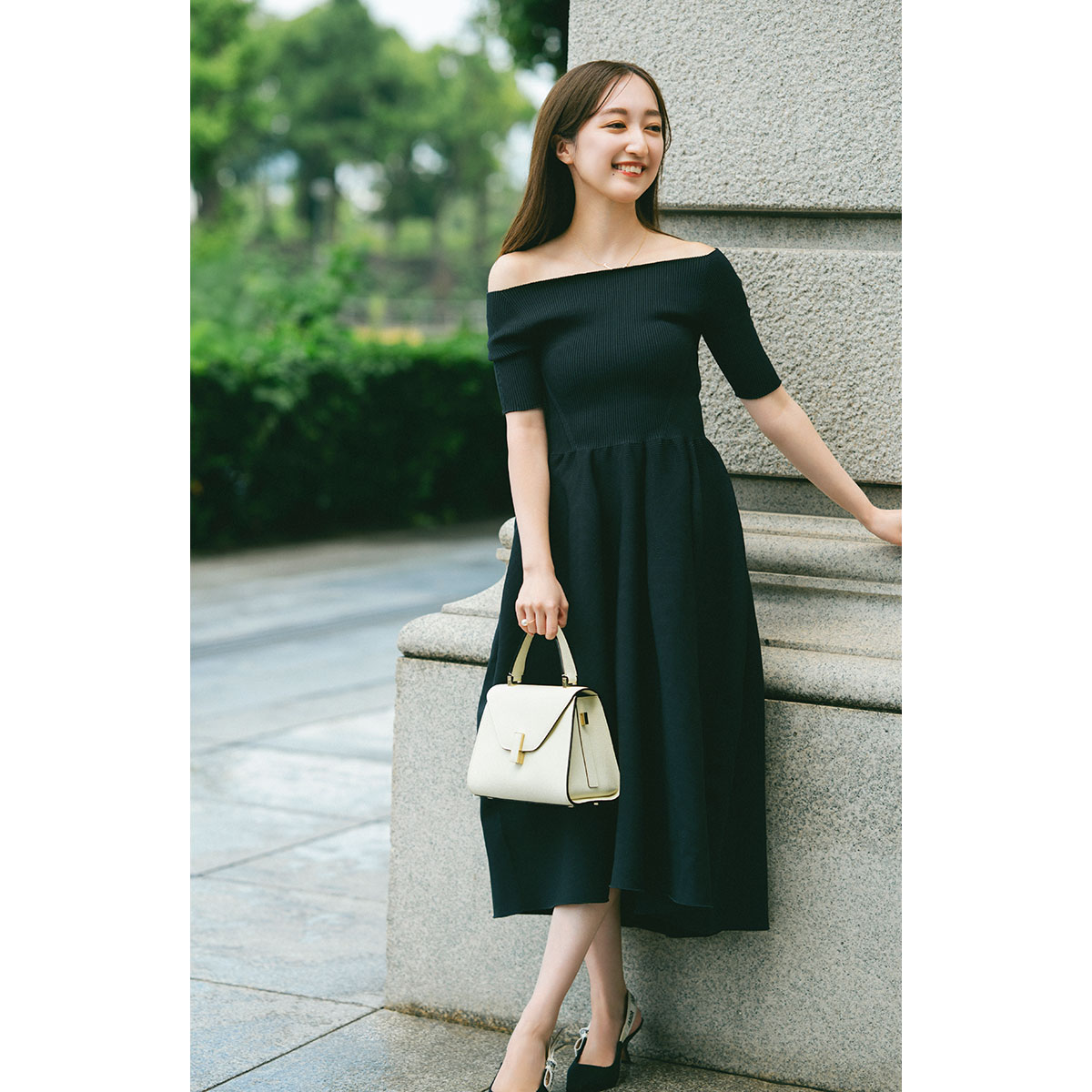 オフショルワンピのコーデ