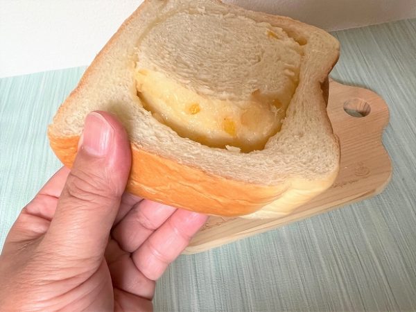 「STEAM BREAD」の「LEMON GINGER」のレモンが練り込まれた生地