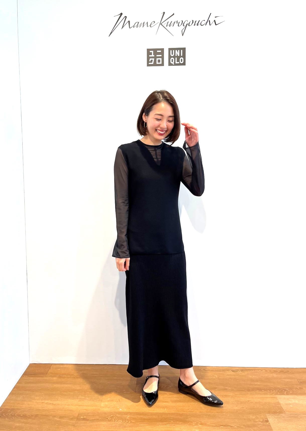 ユニクロ×マメクロゴウチ（UNIQLO and Mame Kurogouchi）のシアークルーネックTシャツ×3D リブバックスリットスカートのオススメコーデ。