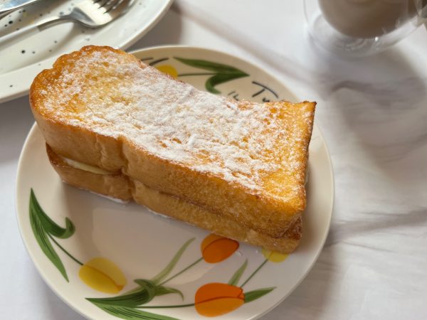 食パンのフレンチトースト。